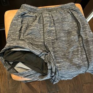 lululemon men’s lined shorts